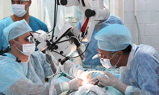 25 августа в «Клинике Новых Технологий» была проведена уникальная операция по вживлению импланта Vibrant в среднее ухо